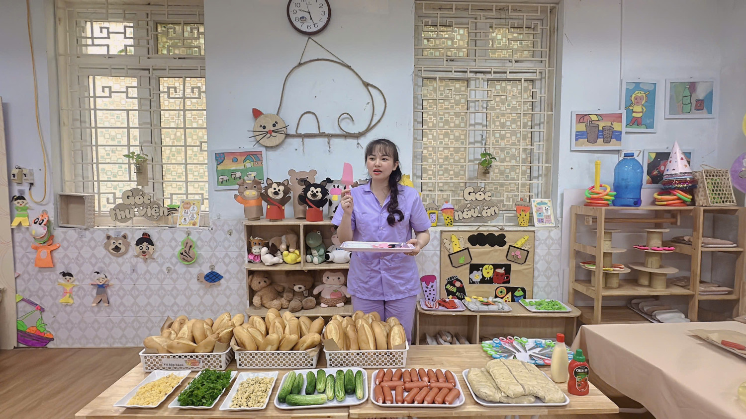 BÉ TẬP LÀM BÁNH MÌ KẸP – VỪA HỌC VỪA CHƠI